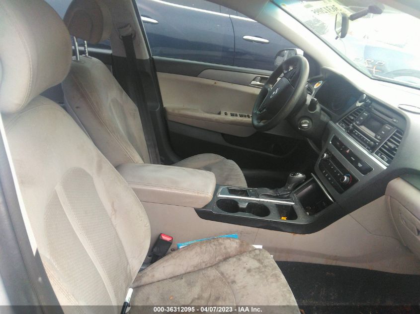 5NPE24AF5FH004700 2015 Hyundai Sonata Se