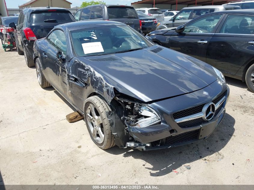 VIN WDDPK4HA5FF103228 2015 Mercedes-Benz SLK-Class,... no.1