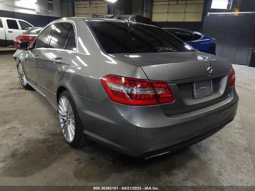 WDDHF8HB8BA421618 2011 Mercedes-Benz E 350 4Matic