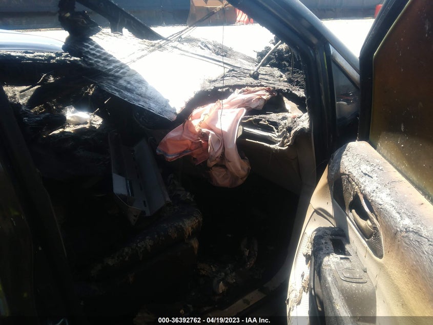 2C4RC1DG6LR163208 2020 CHRYSLER VOYAGER photo no. 5
