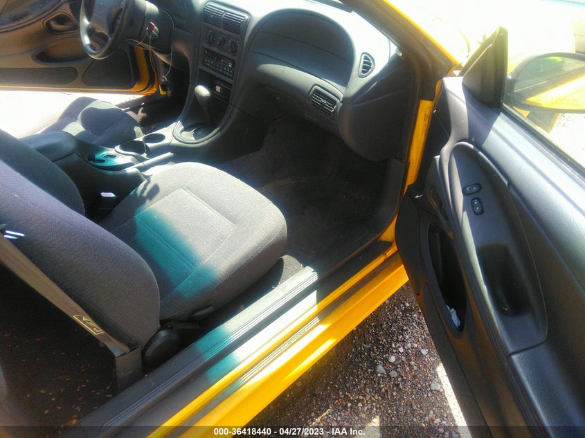 1FAFP4041XF136795 1999 Ford Mustang