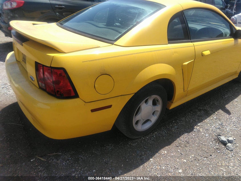 1FAFP4041XF136795 1999 Ford Mustang