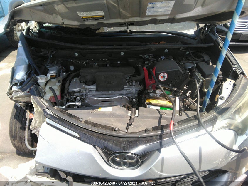 2017 TOYOTA RAV4 XLE VIN: 2T3WFREV4HW352197