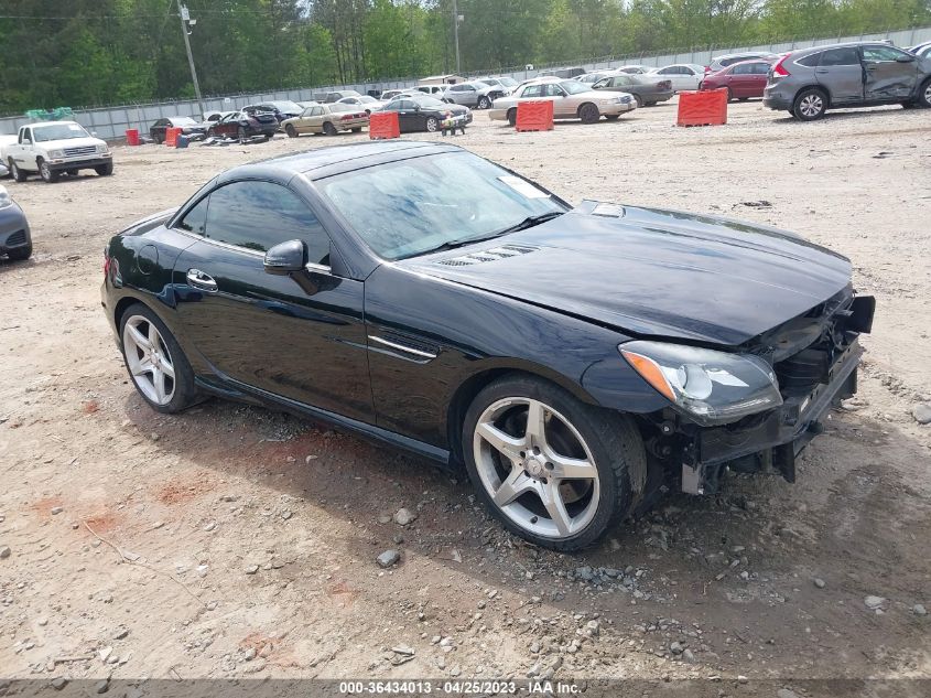 VIN WDDPK4HA9FF096834 2015 Mercedes-Benz SLK-Class,... no.1