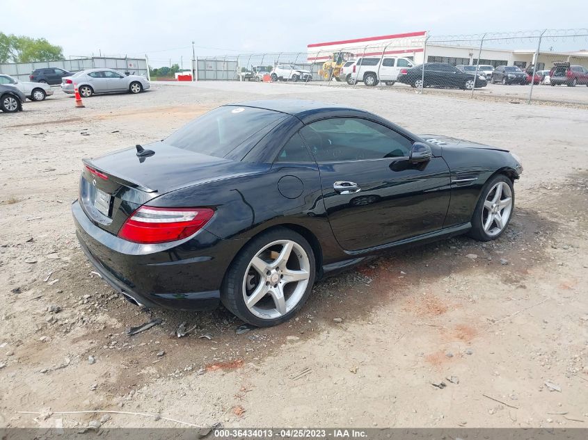 VIN WDDPK4HA9FF096834 2015 Mercedes-Benz SLK-Class,... no.4