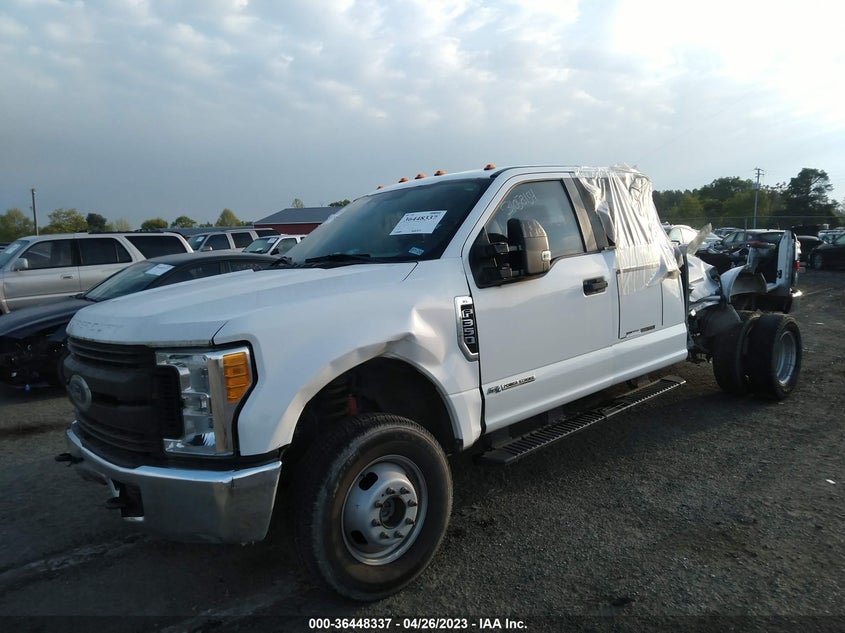 1FT8W3DT1HED57483 2017 FORD F350 photo no. 2