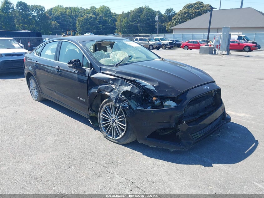 2014 Ford Fusion Hybrid Se, Left & Right Side, IAAI, VIN 3FA6P0LUXER210462