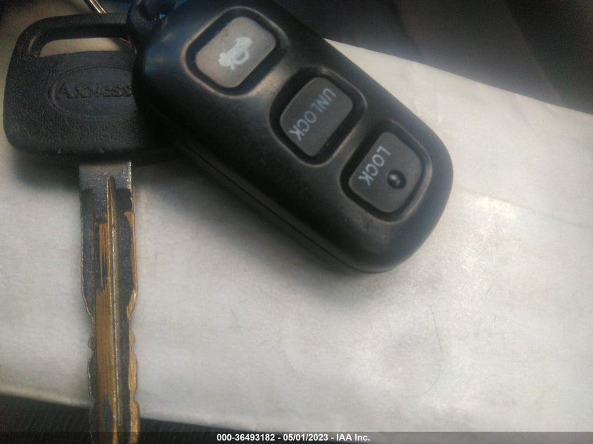 2004 Toyota Camry Le VIN: 4T1BE32K54U809675 Lot: 36493182