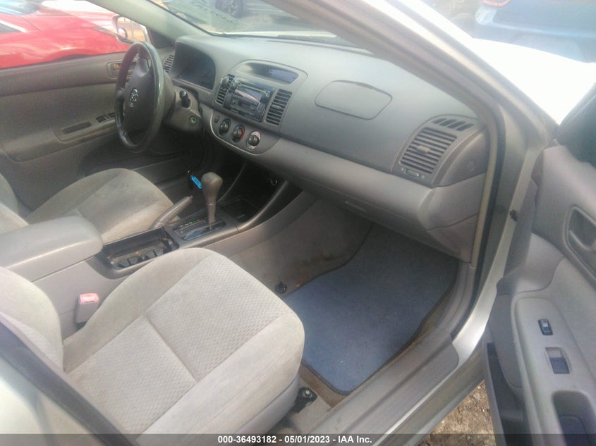2004 TOYOTA CAMRY auction photo 5