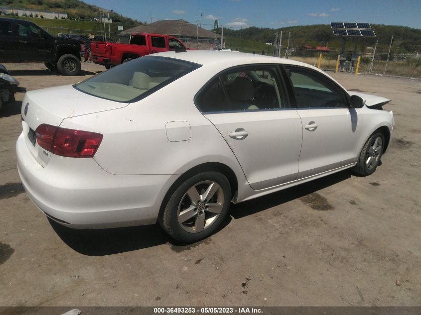 2014 Volkswagen Jetta 2.0L Tdi VIN: 3VW3L7AJ2EM379315 Lot: 36493253