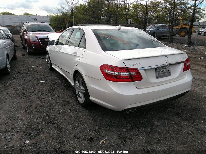 WDDHF8JB0CA532451 2012 MERCEDES-BENZ E-KLASSE photo no. 3
