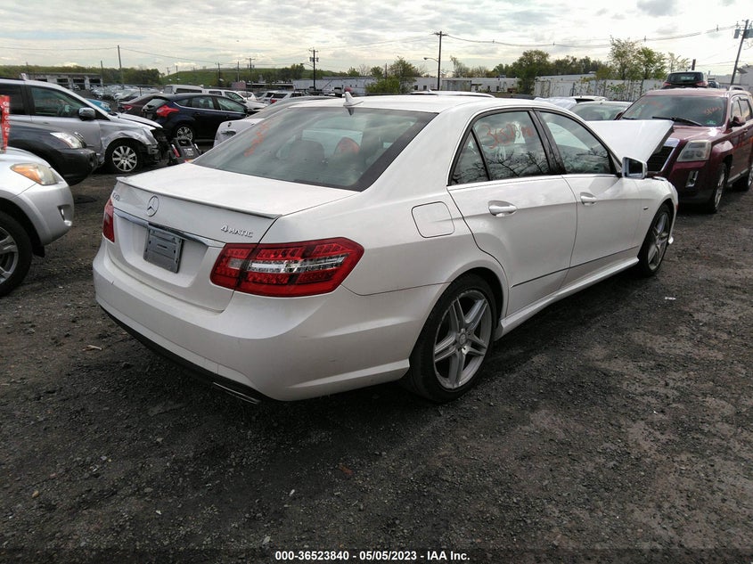WDDHF8JB0CA532451 2012 MERCEDES-BENZ E-KLASSE photo no. 4