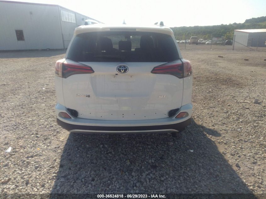 JTMWFREV8HJ116392 2017 Toyota Rav4 Xle