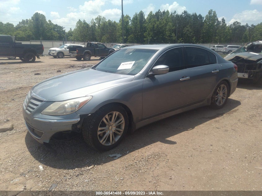 2013 Hyundai Genesis 3.8 VIN: KMHGC4DD2DU256743 Lot: 36541488