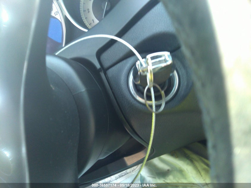 2013 MERCEDES-BENZ C 250 SPORT/LUXURY - WDDGF4HB8DA782435