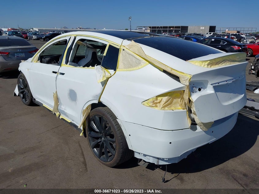 2017 TESLA MODEL X VIN: 5YJXCBE20HF050017