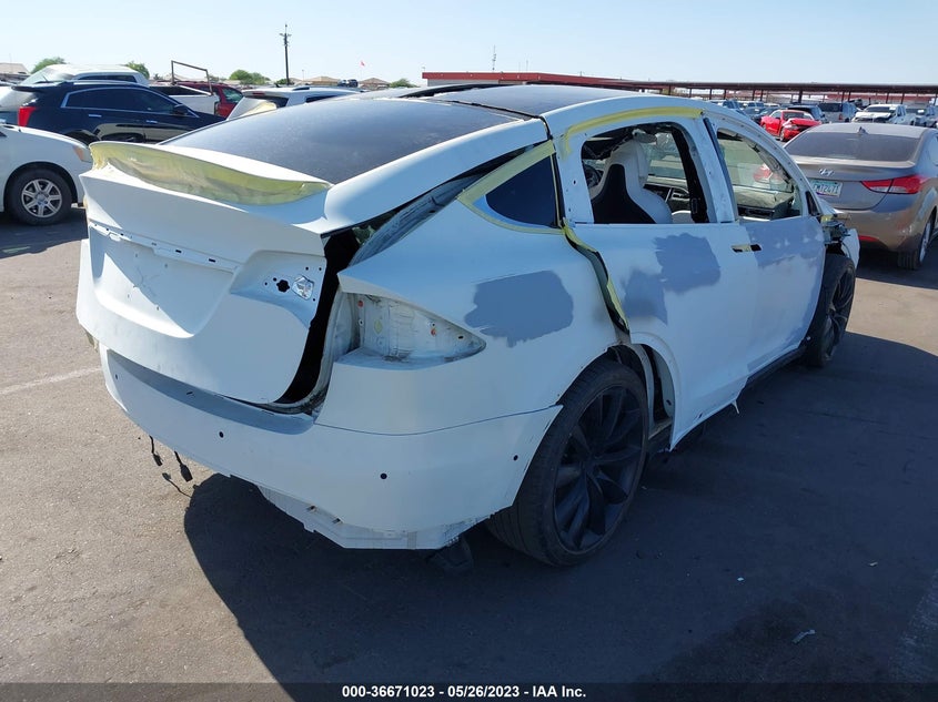 2017 TESLA MODEL X VIN: 5YJXCBE20HF050017
