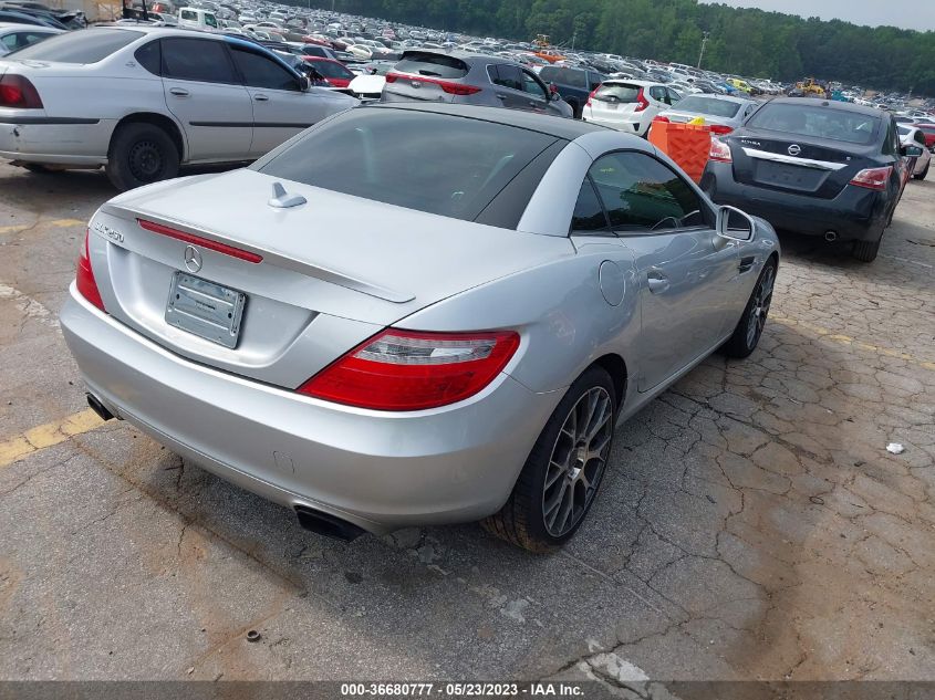 VIN WDDPK4HA8FF105331 2015 Mercedes-Benz SLK-Class,... no.4