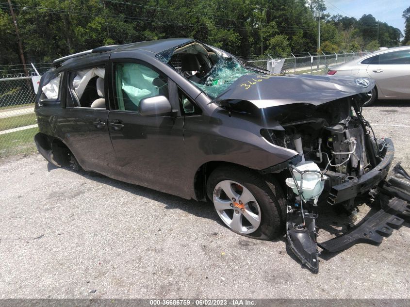 TOYOTA SIENNA LE V6/LE V6 AUTO ACCESS SEAT