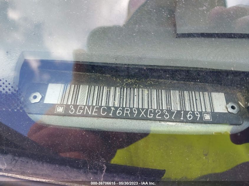 1999 Chevrolet Suburban VIN: 3GNEC16R9XG237169 Lot: 36706615