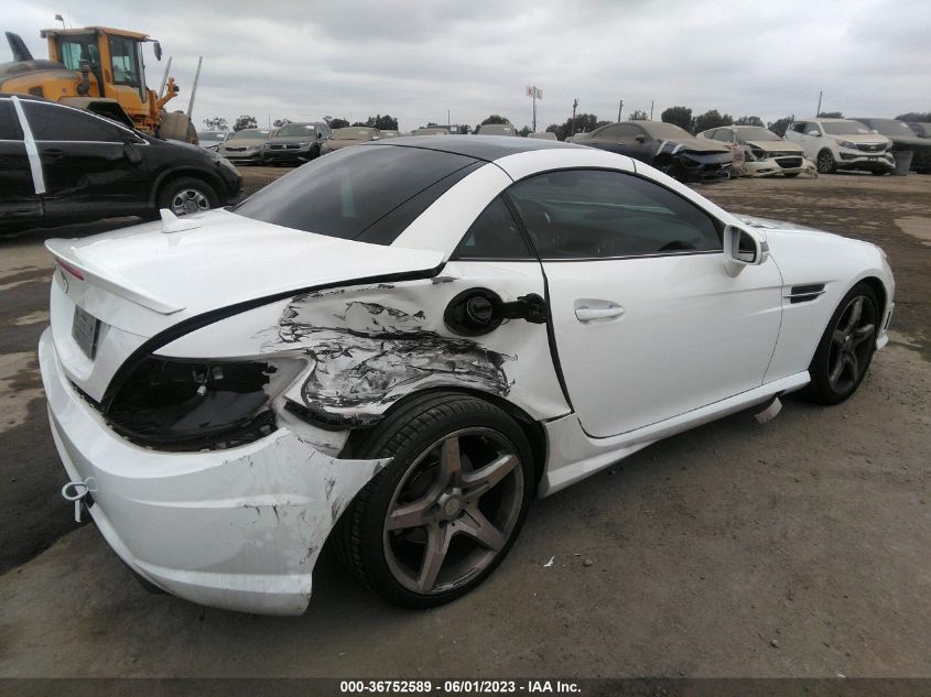 VIN WDDPK4HA9EF079272 2014 Mercedes-Benz SLK-Class,... no.4