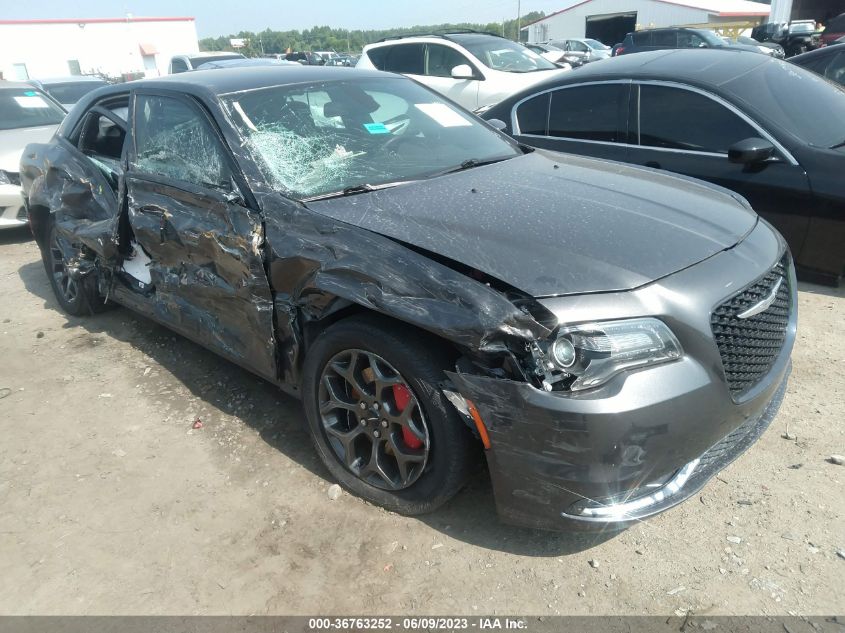 2C3CCAGG9JH256295 2018 Chrysler 300 300S Awd