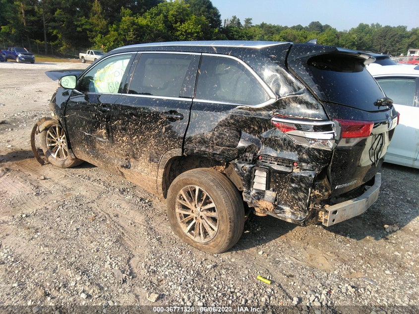 5TDJZRFH3HS416774 2017 TOYOTA HIGHLANDER photo no. 3