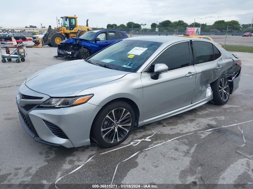 4T1B11HK7JU641721 2018 Toyota Camry Se