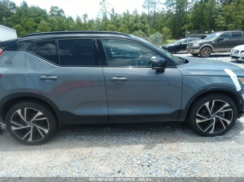 2021 Volvo Xc40 T5 R-Design VIN: YV4162UM4M2488789 Lot: 36818350