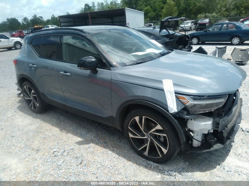 2021 Volvo Xc40 T5 R-Design VIN: YV4162UM4M2488789 Lot: 36818350