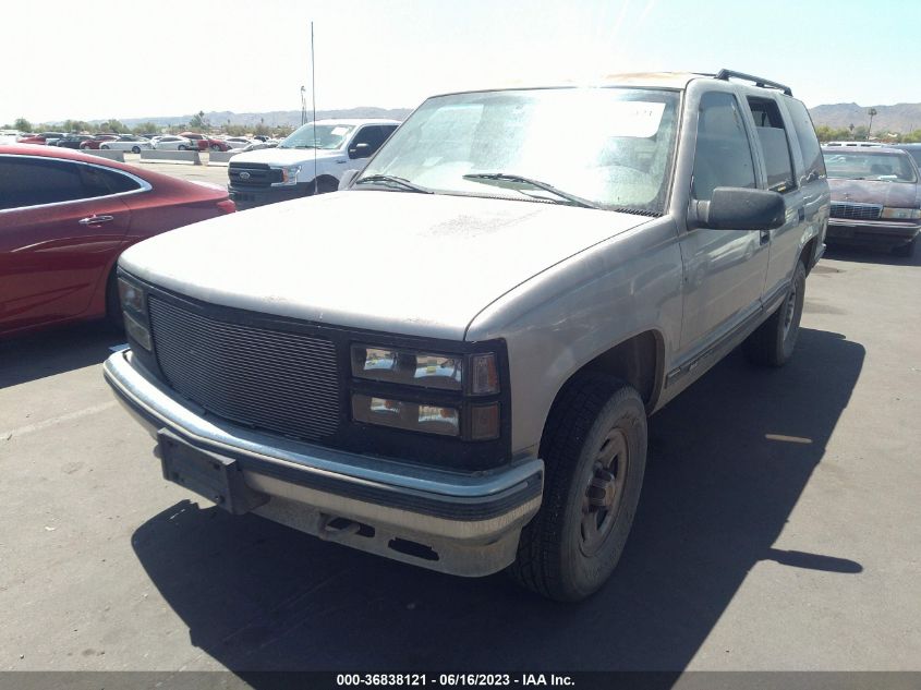 1GKEK13R5XJ787424 1999 GMC Yukon Sle