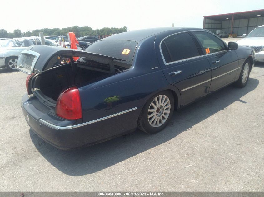 2003 Lincoln Town Car VIN: 1LNHM82W53Y634672 Lot: 40501011