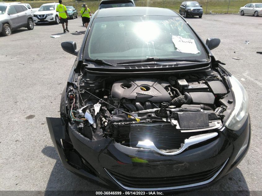 5NPDH4AE4GH653312 2016 Hyundai Elantra Se