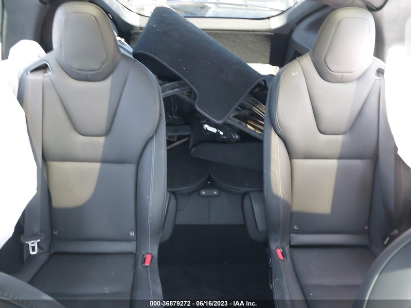 2022 Tesla Model X Plaid Tri Motor All-Wheel Drive VIN: 7SAXCBE65NF349830 Lot: 36879272