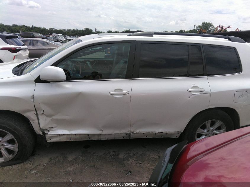 2013 Toyota Highlander Se V6 VIN: 5TDBK3EH6DS250140 Lot: 36922666