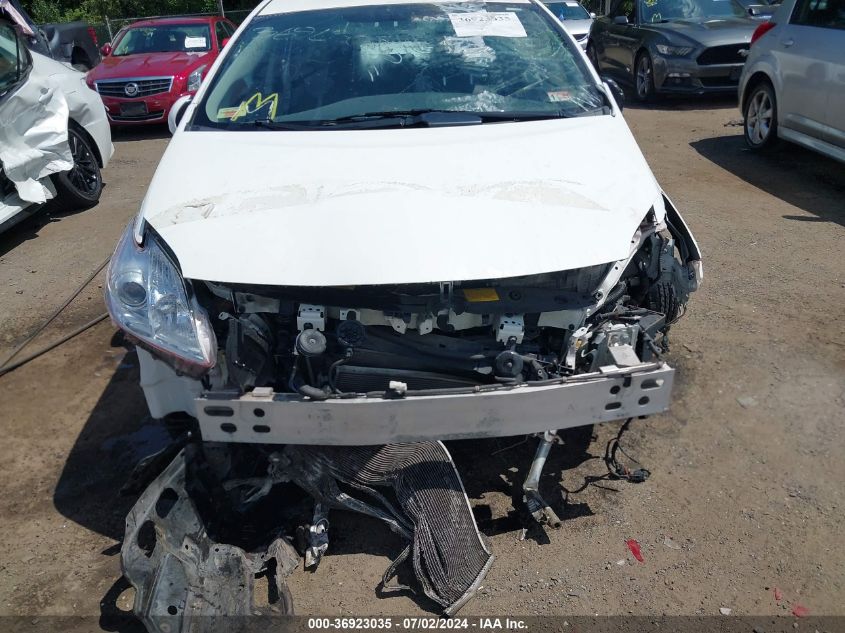 JTDKN3DU6E0390019 2014 Toyota Prius Three