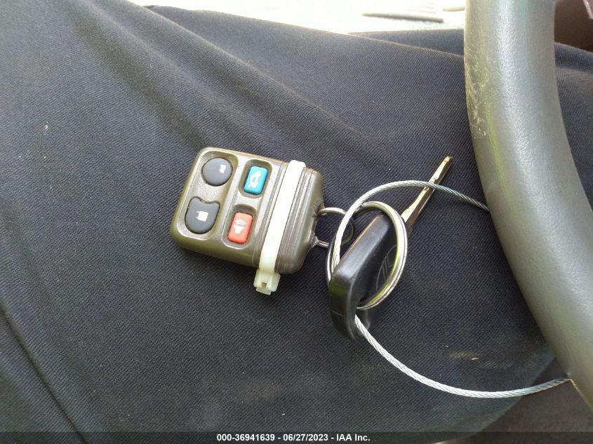 1999 Mercury Grand Marquis Gs VIN: 2MEFM74W2XX611910 Lot: 36941639