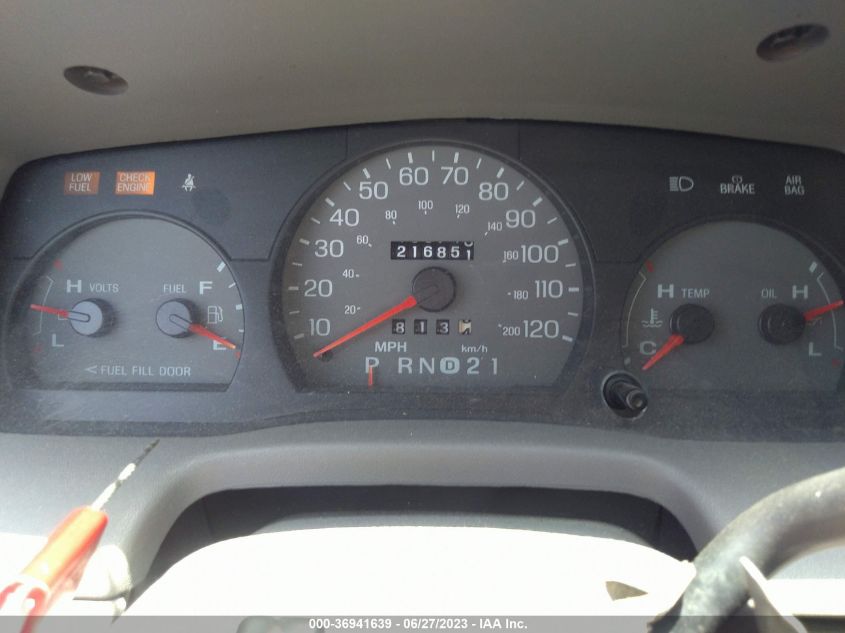 1999 Mercury Grand Marquis Gs VIN: 2MEFM74W2XX611910 Lot: 36941639