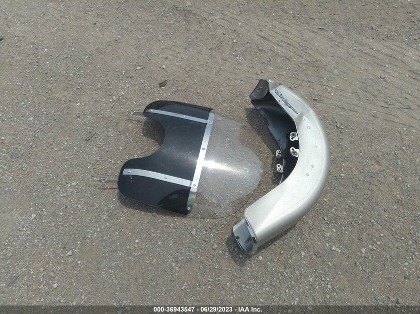 2018 HARLEY-DAVIDSON FLHC HERITAGE CLASSIC 1HD1YAJ18JC027102