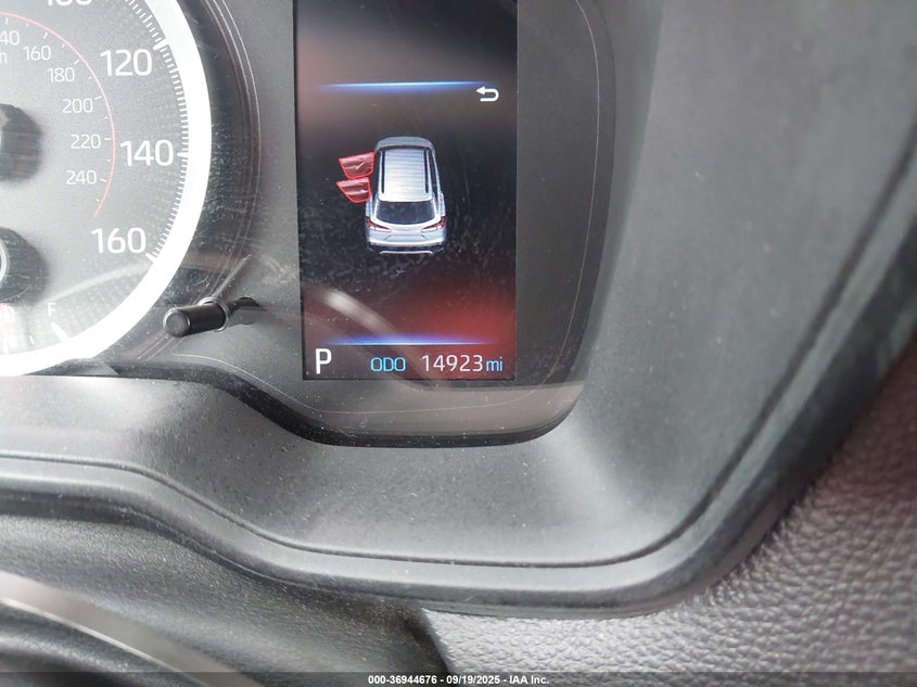 2022 TOYOTA COROLLA CROSS LE - 7MUCAAAG4NV021620