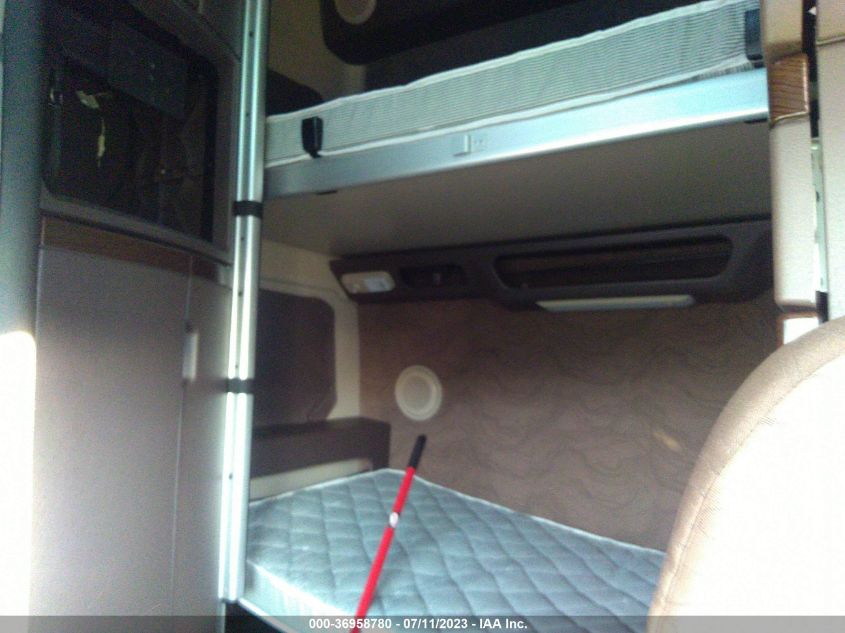 2018 Volvo Vn Vnl VIN: 4V4NC9EH4JN886851 Lot: 36958780