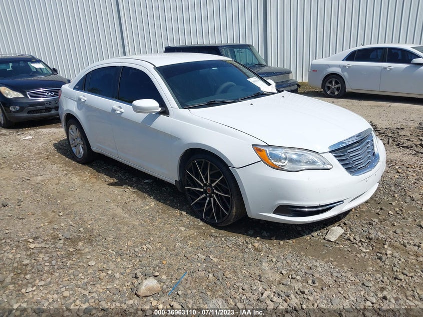 2013 CHRYSLER 200 VIN: 1C3CCBAB2DN640675