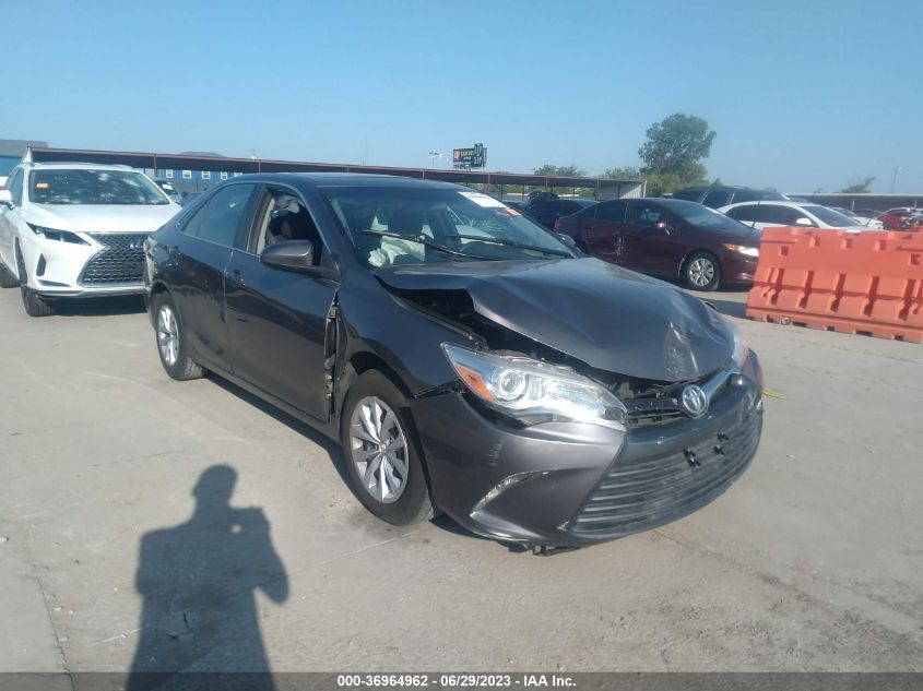 4T1BF1FK2HU651054 2017 Toyota Camry Le