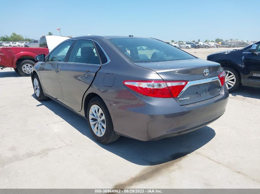 4T1BF1FK2HU651054 2017 Toyota Camry Le