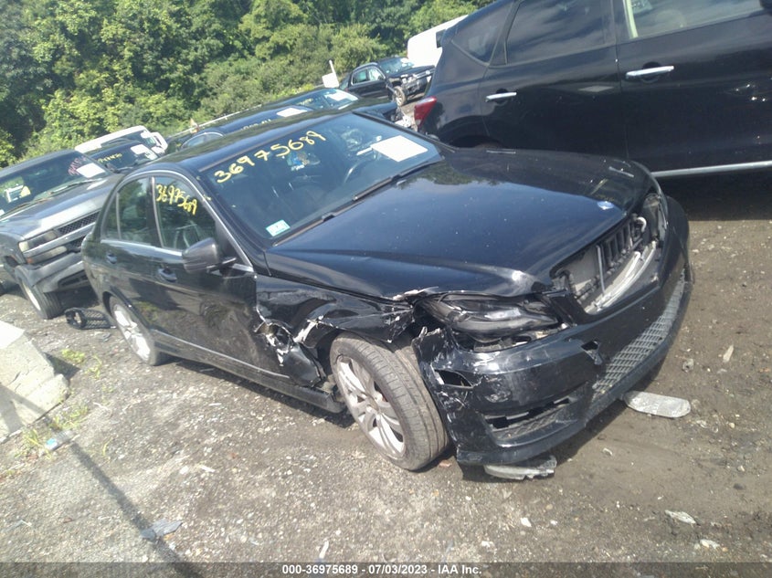 2014 MERCEDES-BENZ C-CLASS C 300 VIN: WDDGF8AB7EG249959
