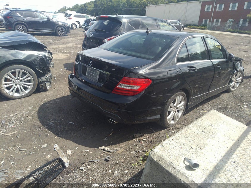 2014 MERCEDES-BENZ C-CLASS C 300 VIN: WDDGF8AB7EG249959