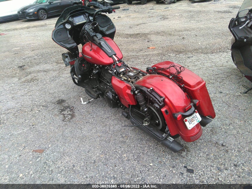 1HD1KTC12JB661294 2018 HARLEY-DAVIDSON ROAD GLIDE photo no. 3
