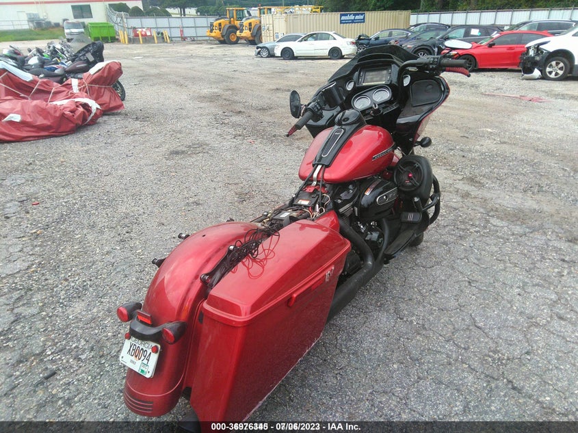 1HD1KTC12JB661294 2018 HARLEY-DAVIDSON ROAD GLIDE photo no. 4