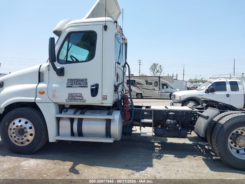 2015 Freightliner Cascadia 125 VIN: 3AKBGDD53FSGD0695 Lot: 36977645