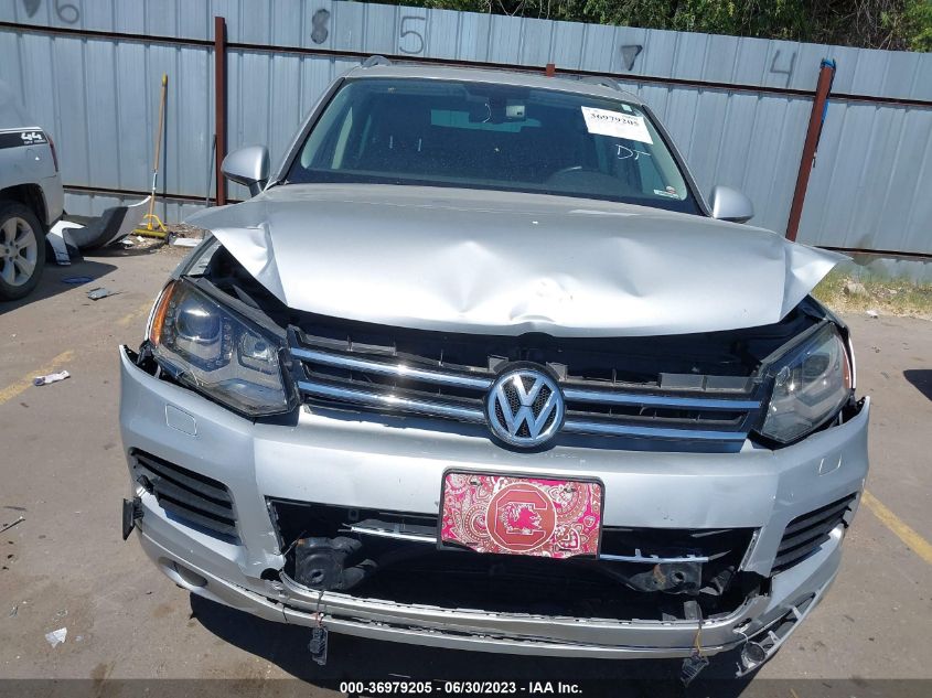 WVGFK9BP9CD002907 2012 Volkswagen Touareg Tdi Lux